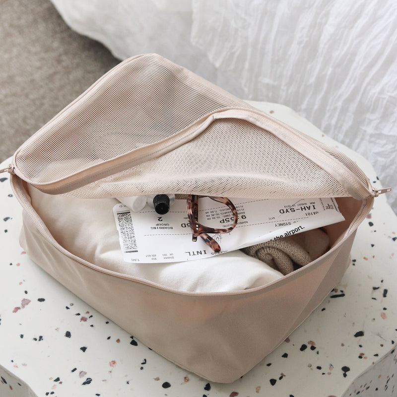 fashionable packing cube in beige